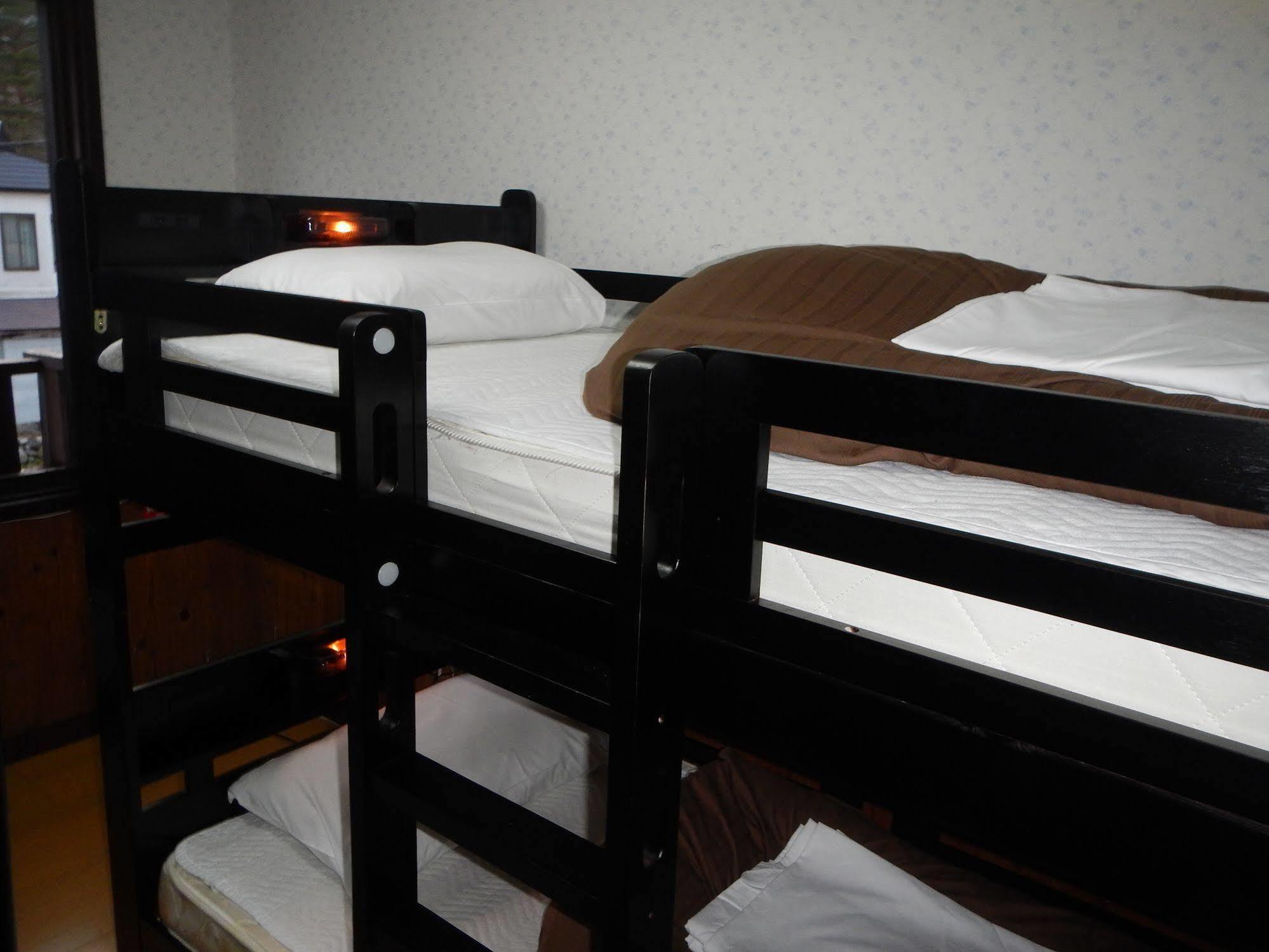 Mt Hakuba Backpackers Hostel מראה חיצוני תמונה