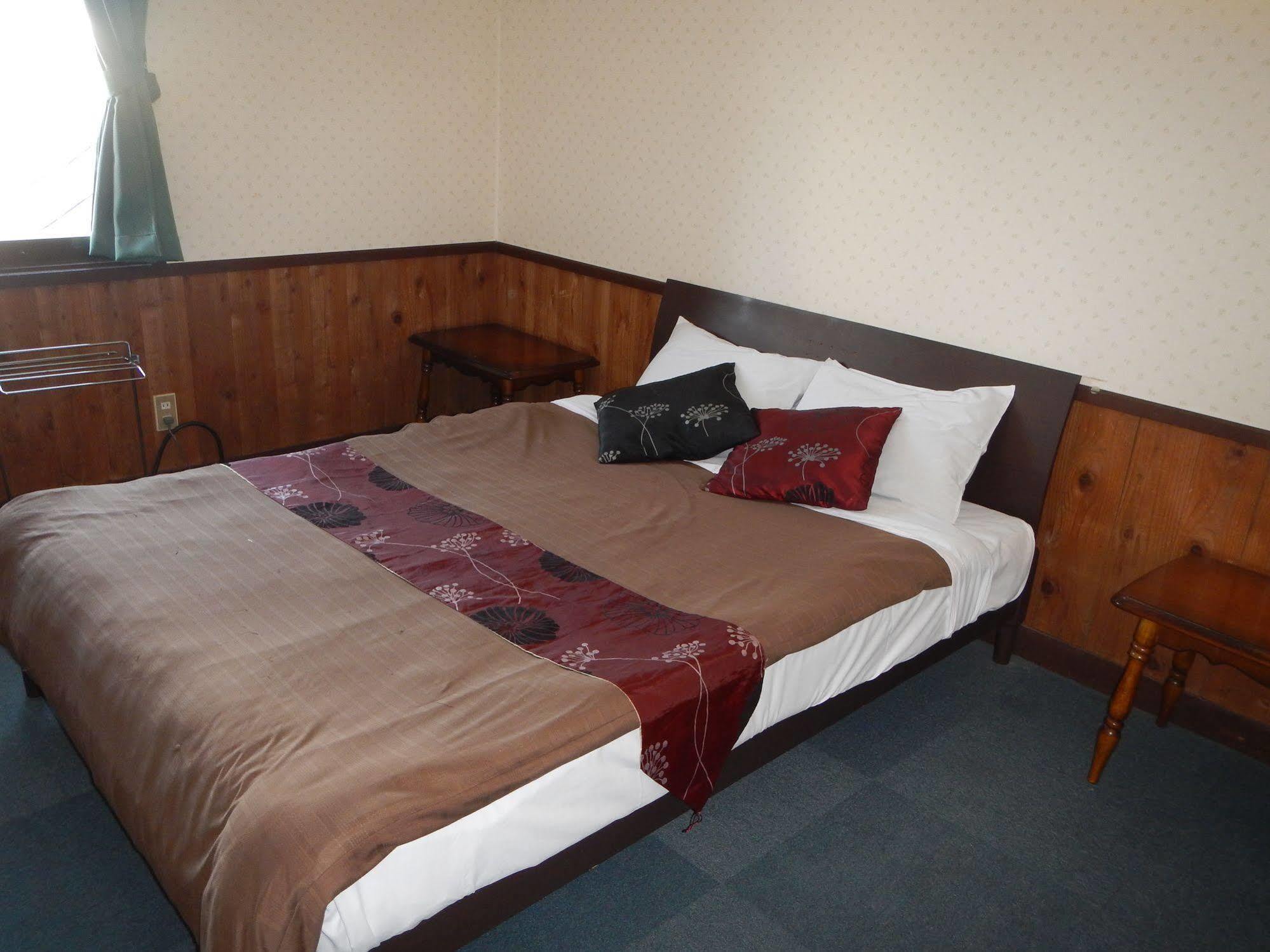 Mt Hakuba Backpackers Hostel מראה חיצוני תמונה