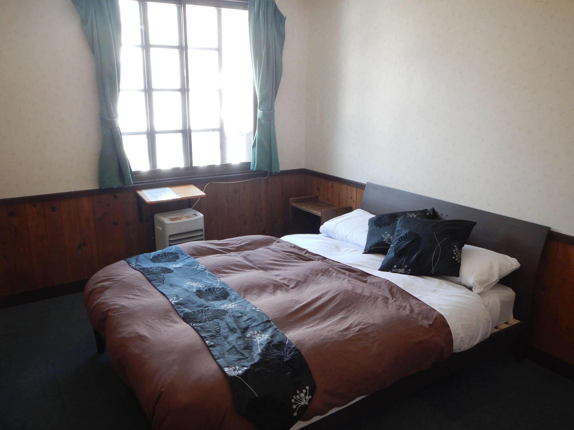Mt Hakuba Backpackers Hostel מראה חיצוני תמונה