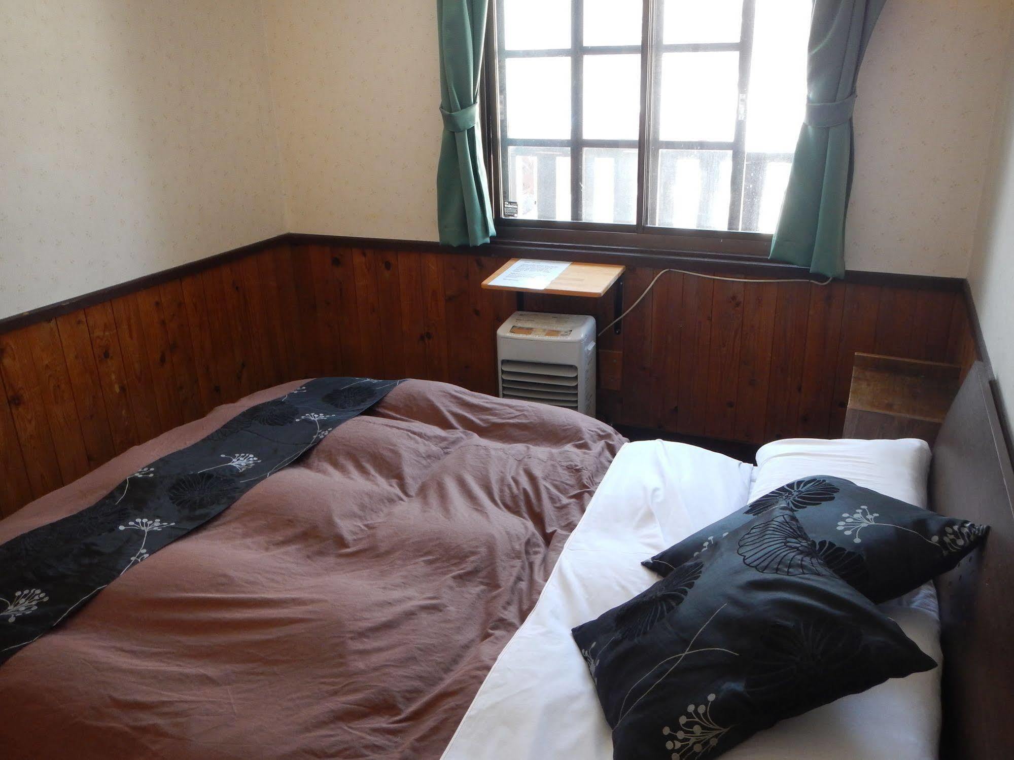 Mt Hakuba Backpackers Hostel מראה חיצוני תמונה